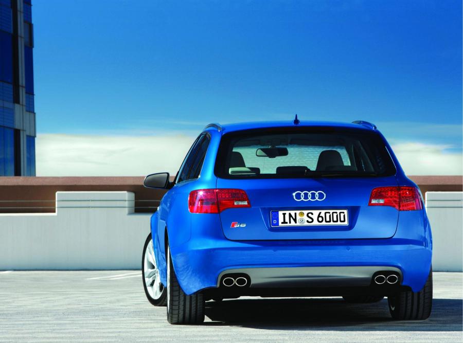  Audi S6 Avant (4F, C6) 2006 года  (фото 12 из 35)